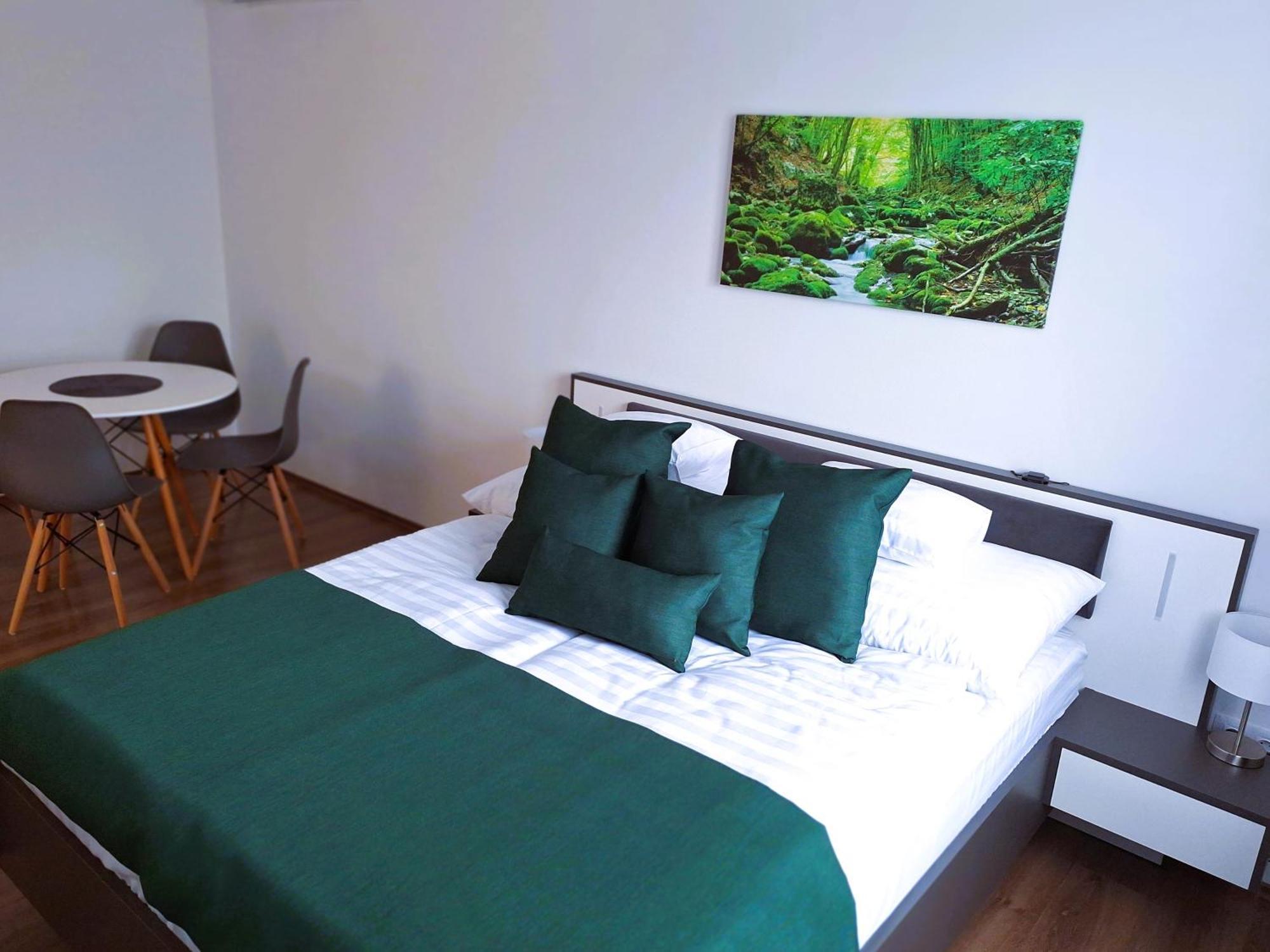 Happy Home Apartman Miskolc Exterior foto