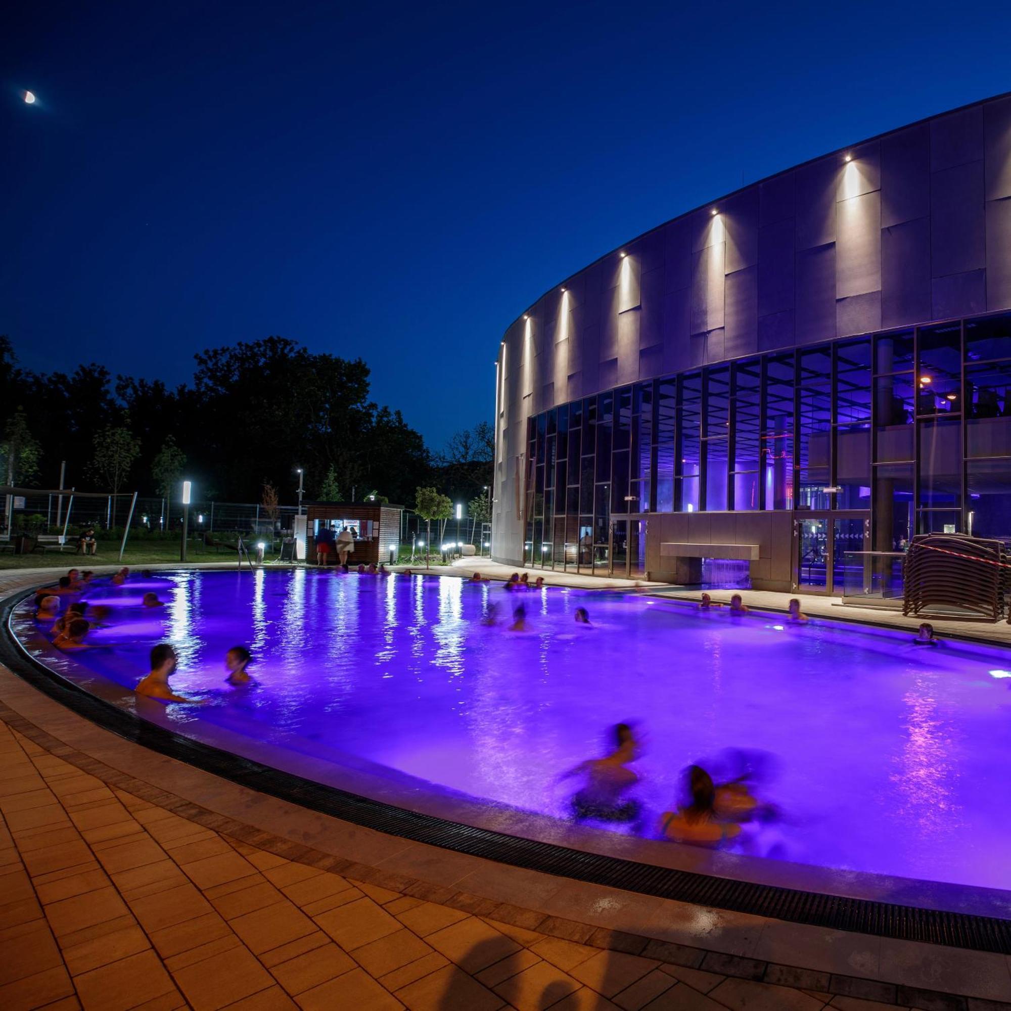 Happy Home Apartman Miskolc Exterior foto