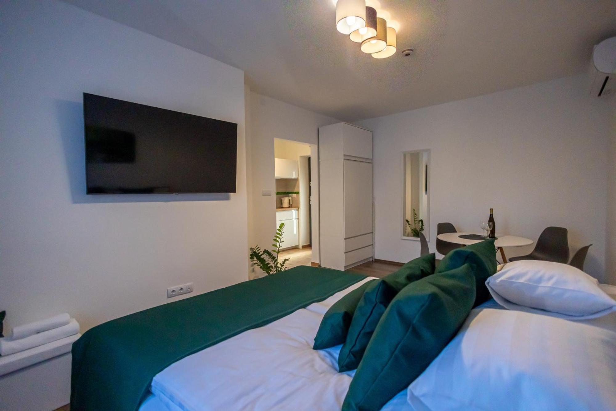 Happy Home Apartman Miskolc Exterior foto